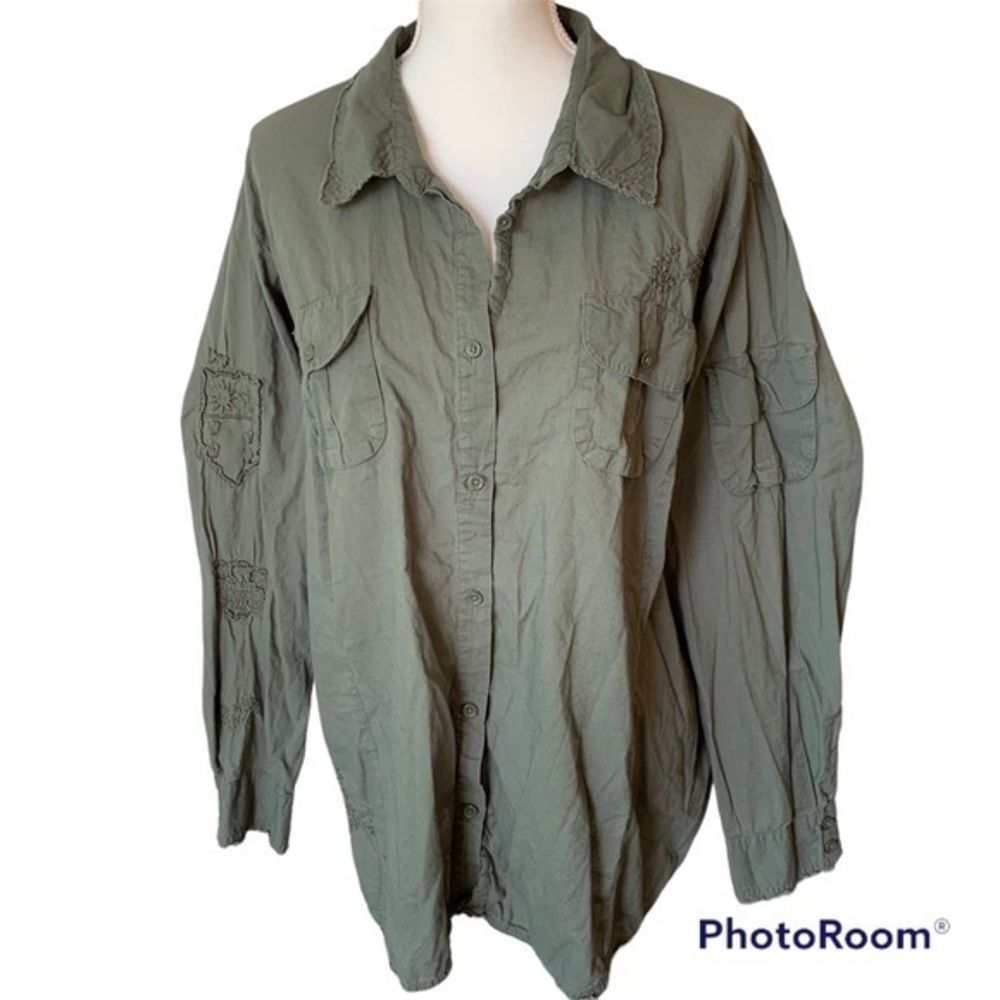 Old Navy Women's Plus Casual Button Down Embroidered Patchwork Shirt